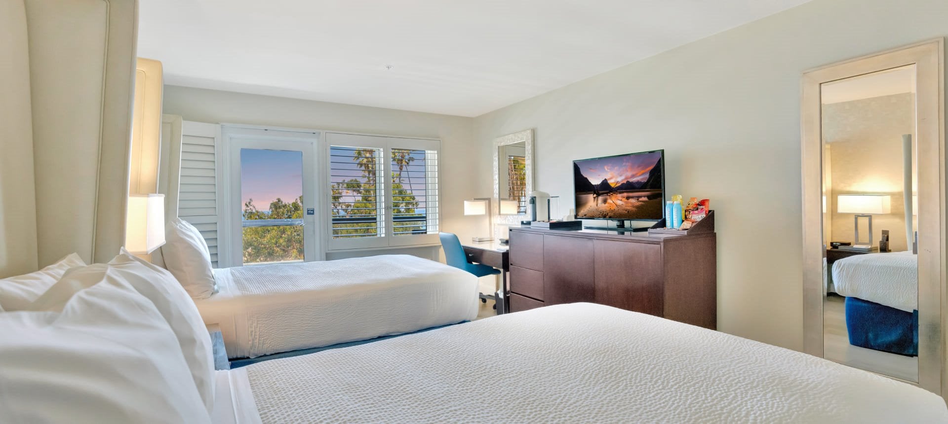 Rooms at Ocean View Hotel, Santa Monica, California
